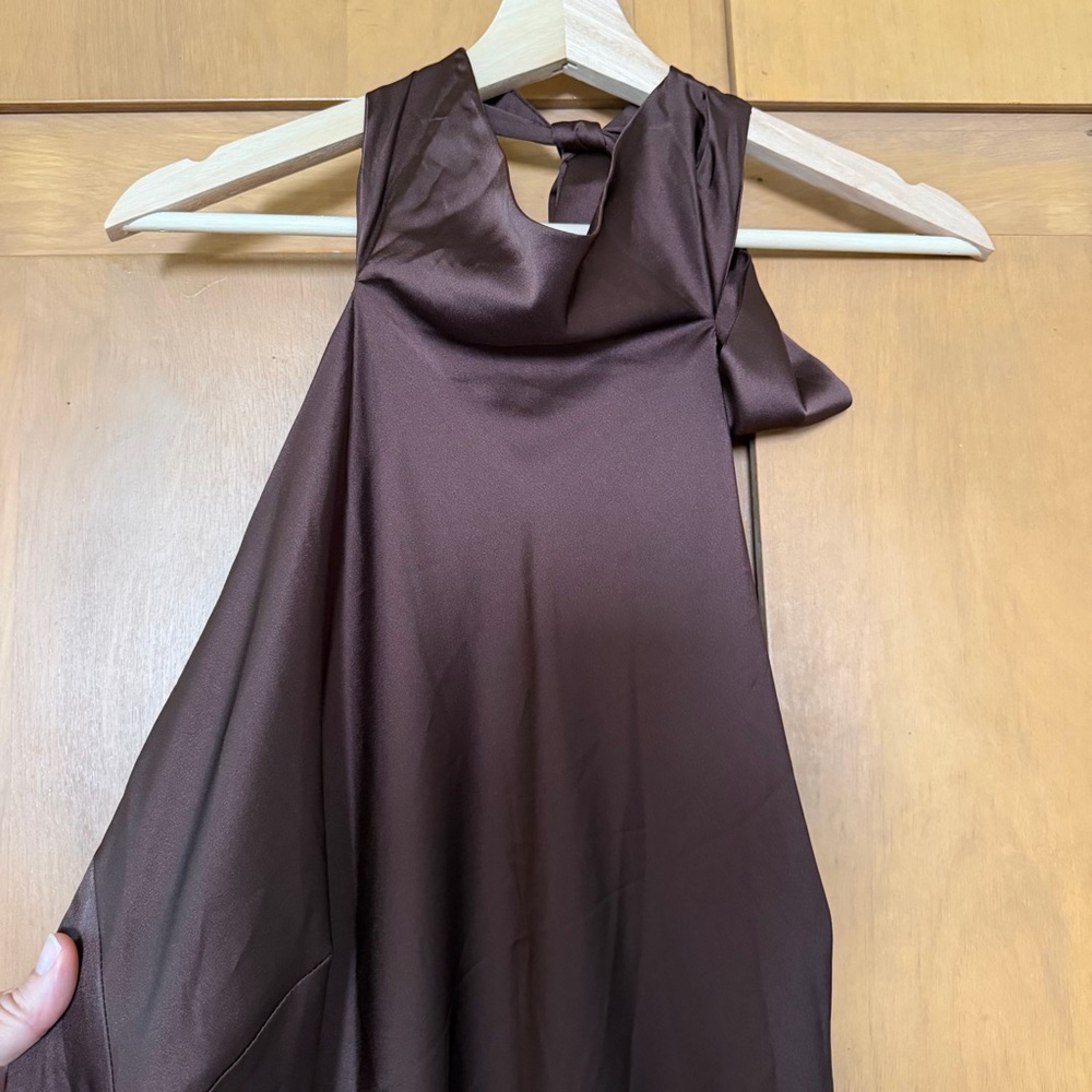 Show Me Your MuMu Lisa Maxi Dress 🤎High Neck in Chocolate Luxe Satin Brown XXL - Picture 3 of 7